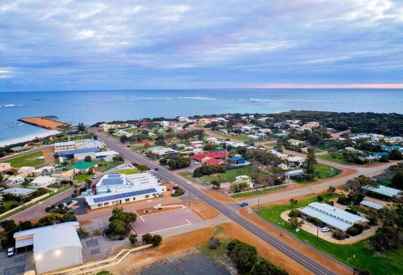 Hopetoun Motel & Chalet Village