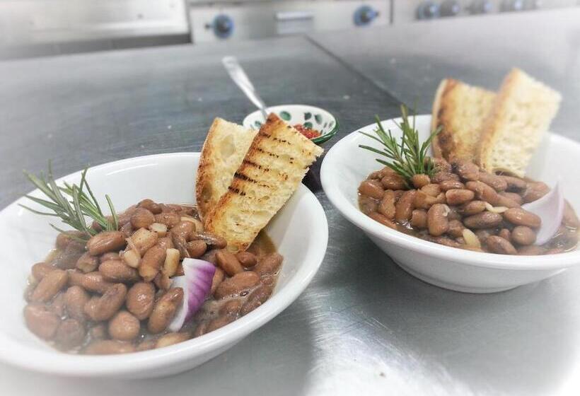 فندق Agriturismo E Turre