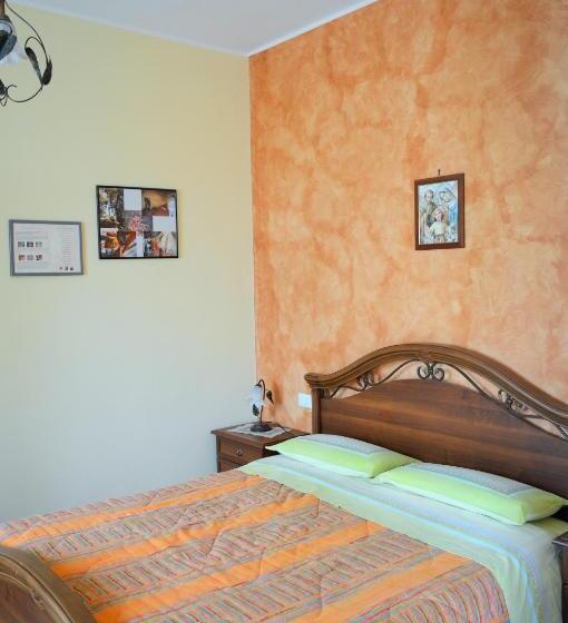 فندق Agriturismo E Turre