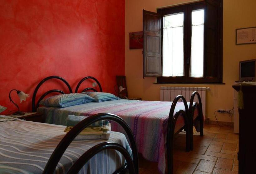 בית מלון כפרי Agriturismo E Turre