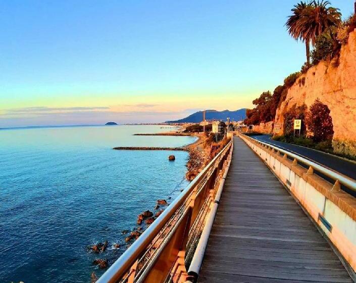 בית מלון כפרי Agriturismo Monte Acuto   Natura, Mare & Relax In Piscina