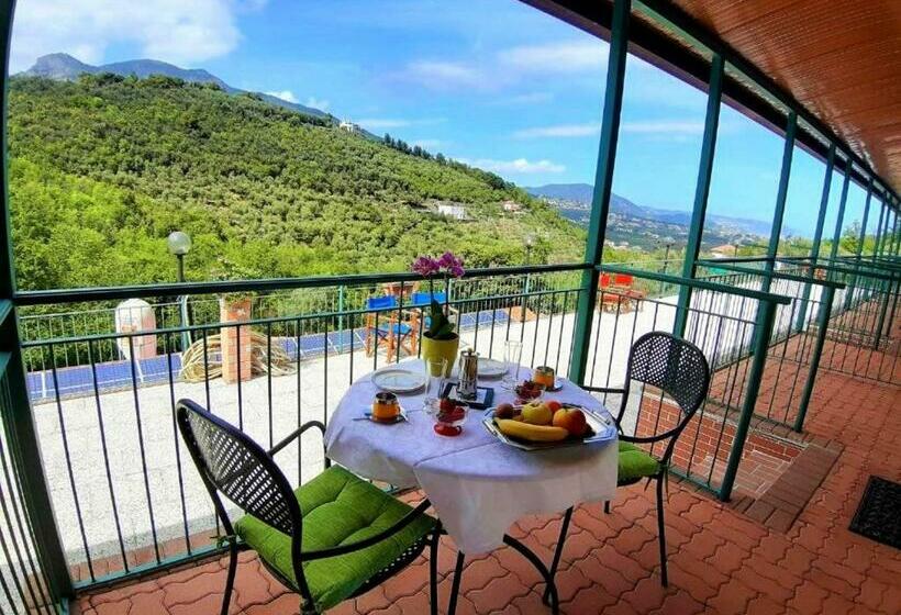 בית מלון כפרי Agriturismo Monte Acuto   Natura, Mare & Relax In Piscina