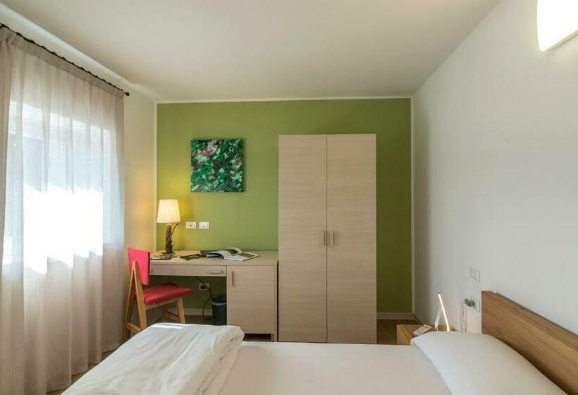 호텔 Albergo Berna