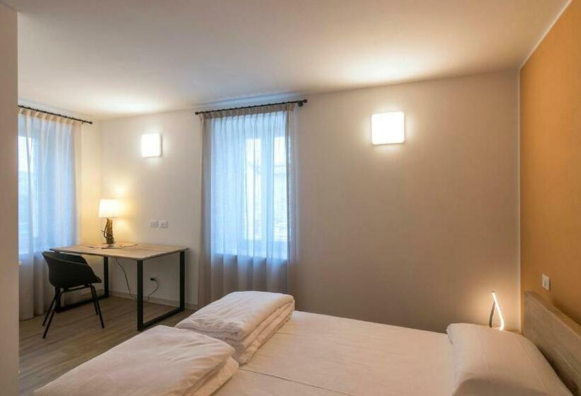 호텔 Albergo Berna