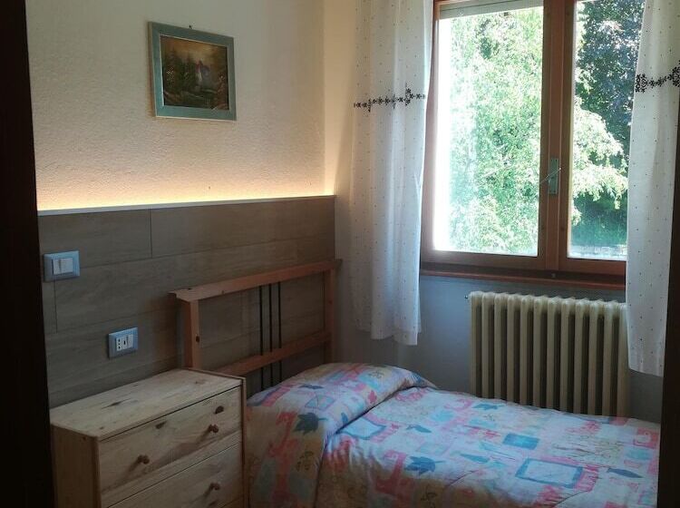 בית מלון כפרי Albergo Ristorante Sargas