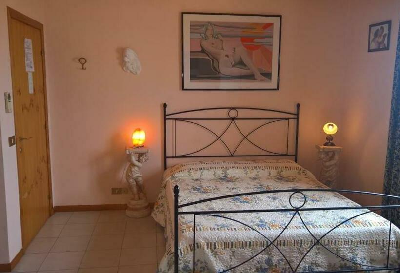 فندق Azienda Agrituristica Piccolo Ranch