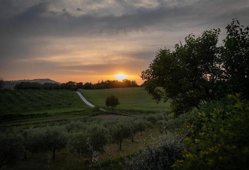 فندق Badia Agriturismo