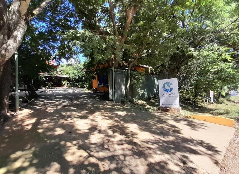 酒店 Cabinas La Playa