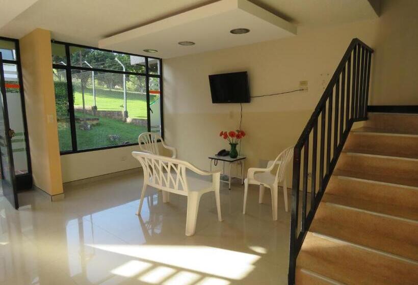 호텔 Centro Recreacional Iasceboy