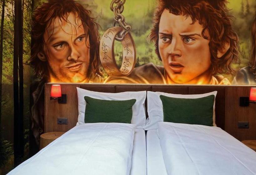 בית מלון כפרי Cinema 8