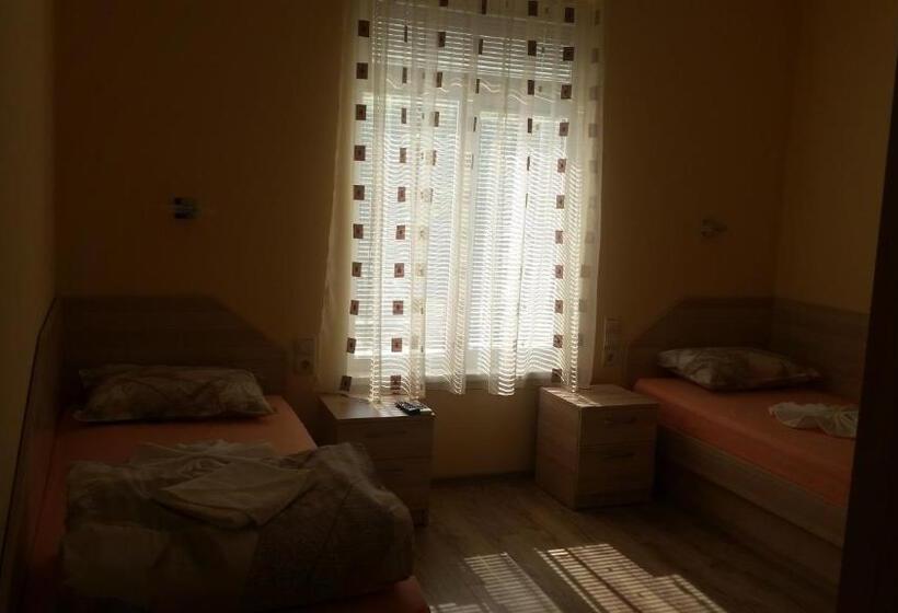 בית מלון כפרי Complex Diva