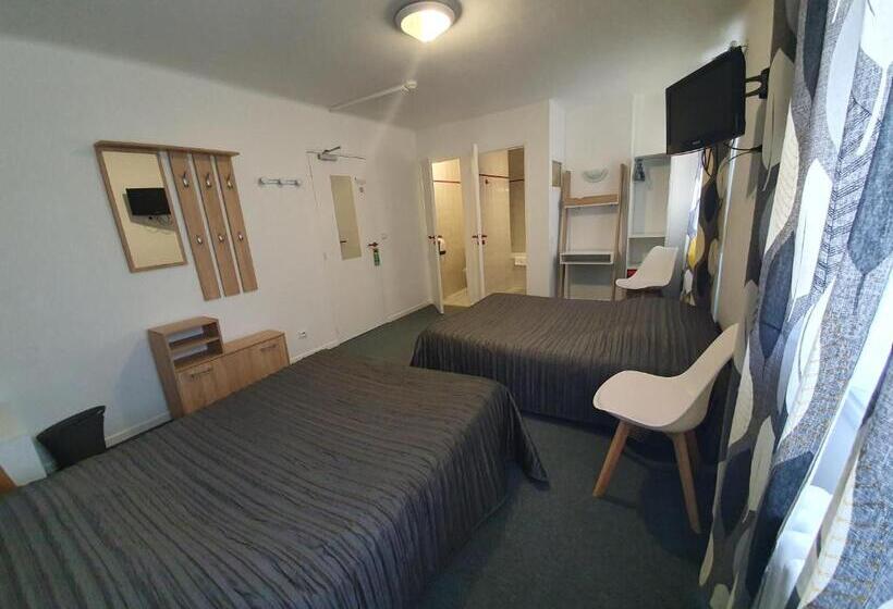 فندق De La Poste