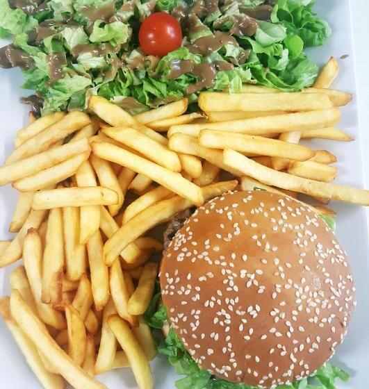 فندق De La Poste