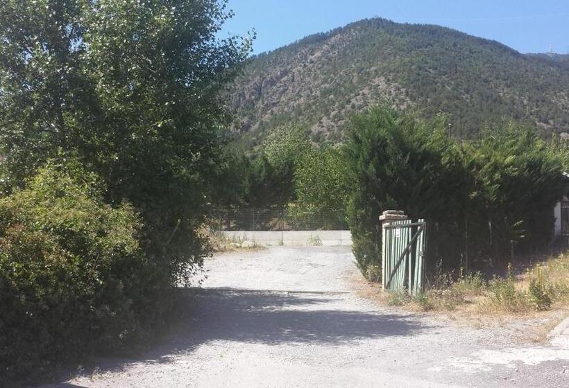 فندق De La Poste