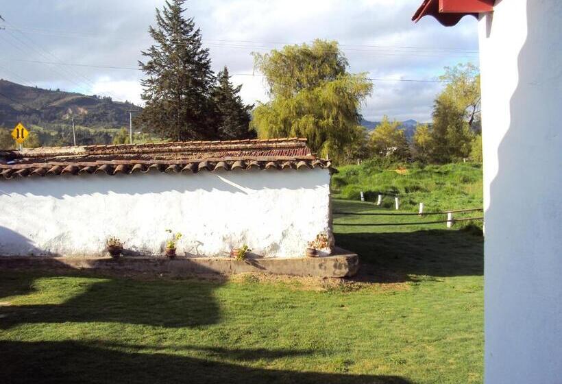 בית מלון כפרי Hacienda El Aserrio