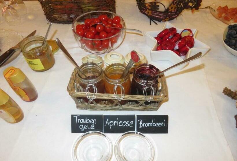 Отель Haflingerhof Frühboden