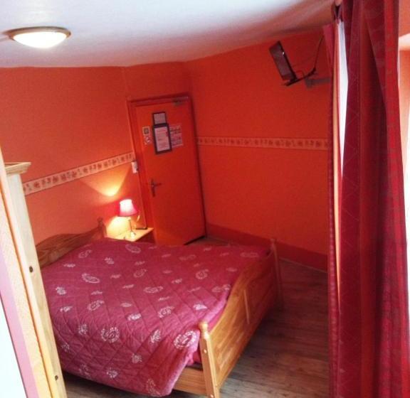 בית מלון כפרי L'hôtel Du Mouton Blanc