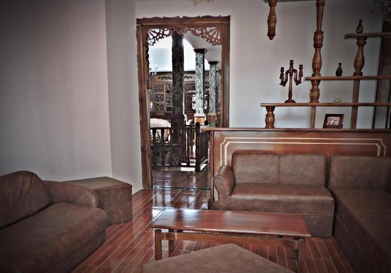 هتل Las Marías Family Home