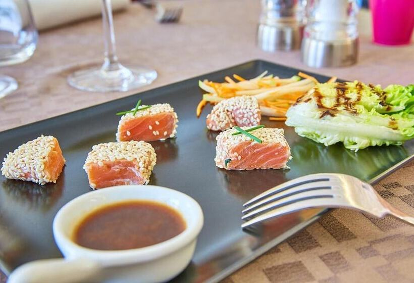 ホテル Le Place Neuve