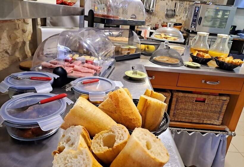 בית מלון כפרי Logis Hôtel Restaurant Le Clos Des Capitelles