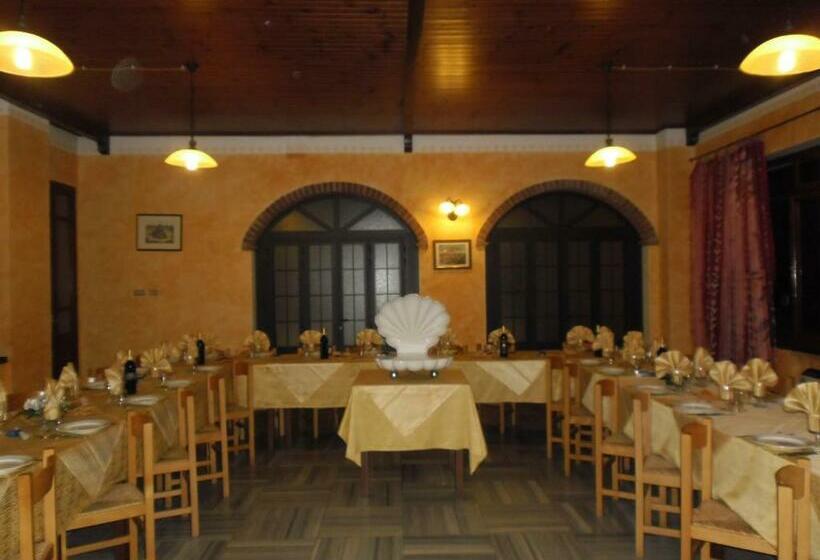 ホテル L Ostu Del Povr Om