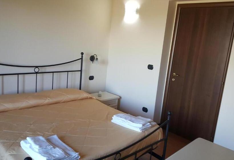 בית מלון כפרי Oasi Di Francesca