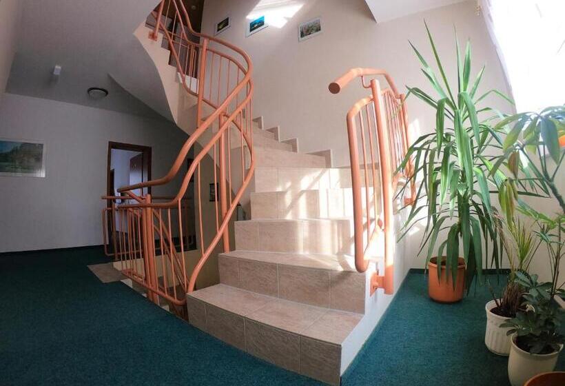 호텔 & Pension Aßmann