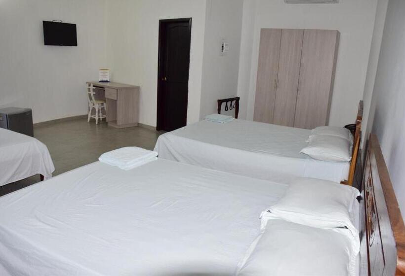 Отель Plaza Real Montelíbano