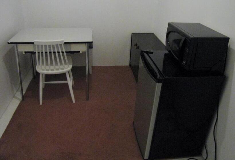 فندق Quiet Bay Inn & Café