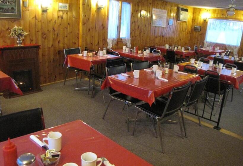 فندق Quiet Bay Inn & Café