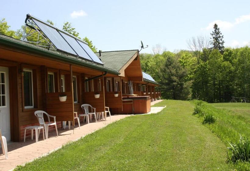 فندق Quiet Bay Inn & Café