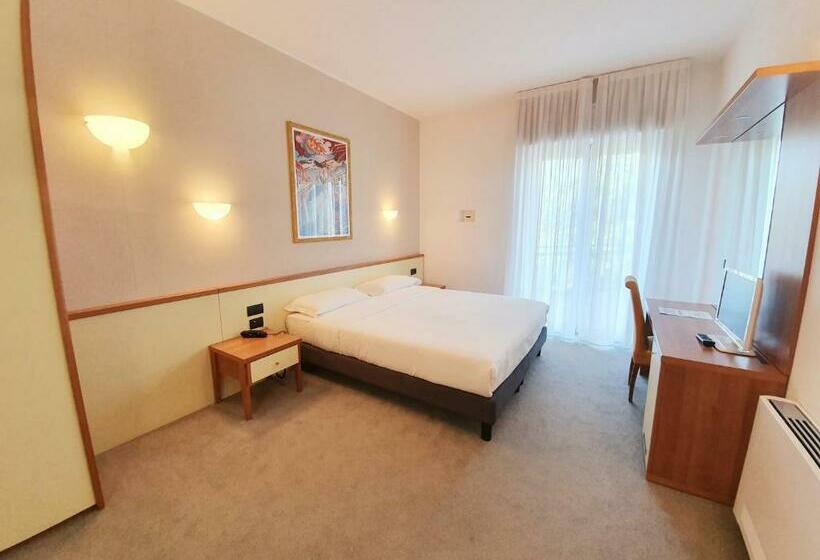 호텔 Ristorante Al Giardinetto