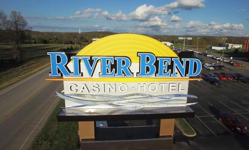 فندق River Bend Casino &