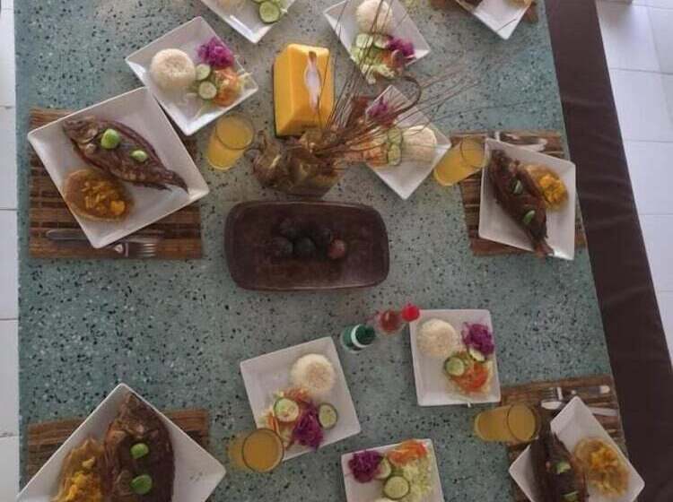 בית מלון כפרי San Marcelino De Las Rosas