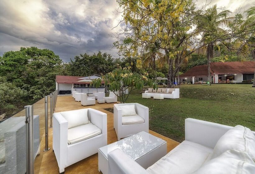 בית מלון כפרי San Marcelino De Las Rosas