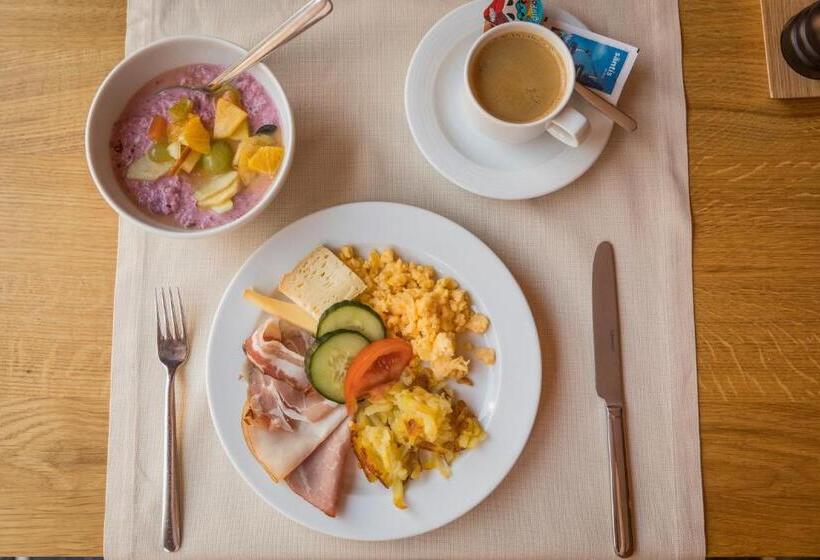 ホテル Säntis   Das