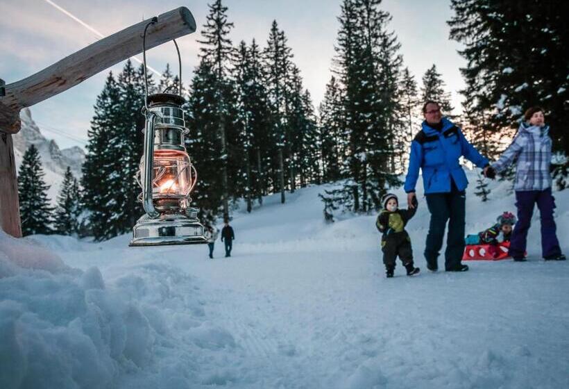 호텔 Säntis   Das