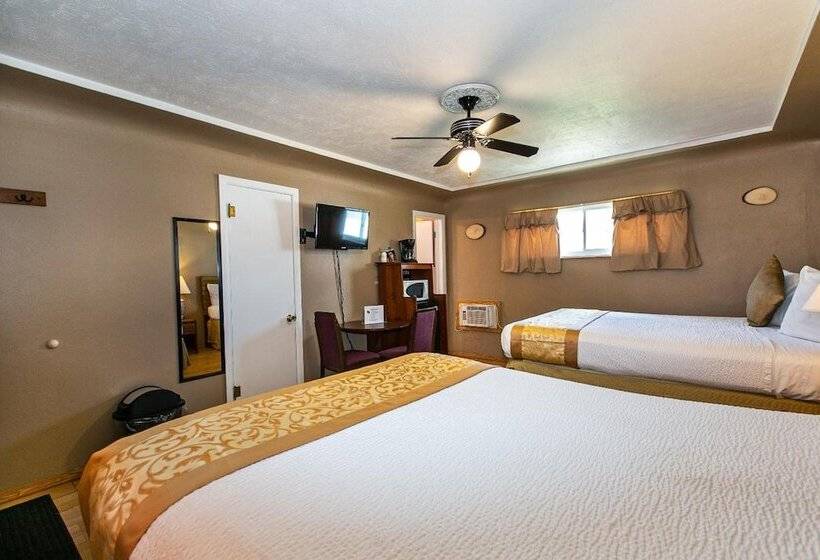 فندق The Wisconsin Wood Inn