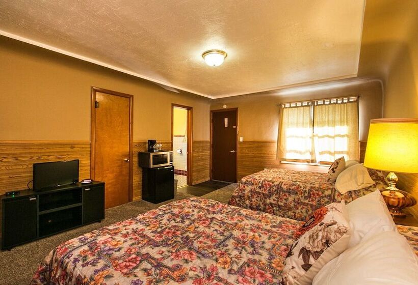 فندق The Wisconsin Wood Inn