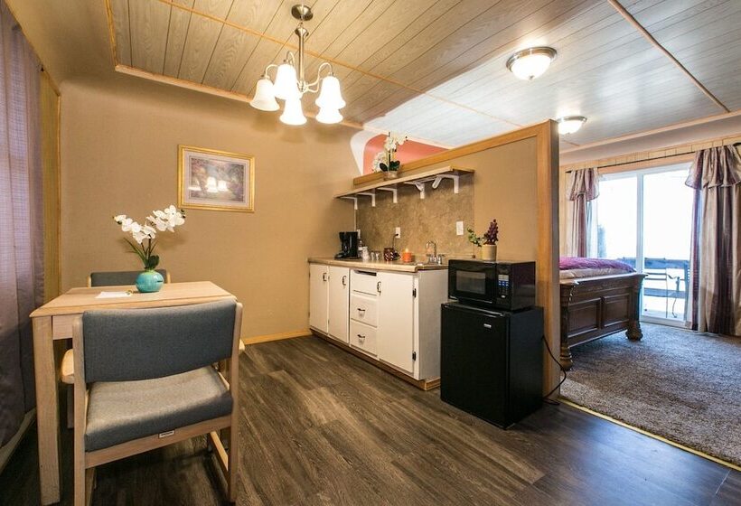 فندق The Wisconsin Wood Inn