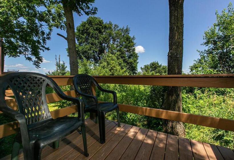 فندق The Wisconsin Wood Inn