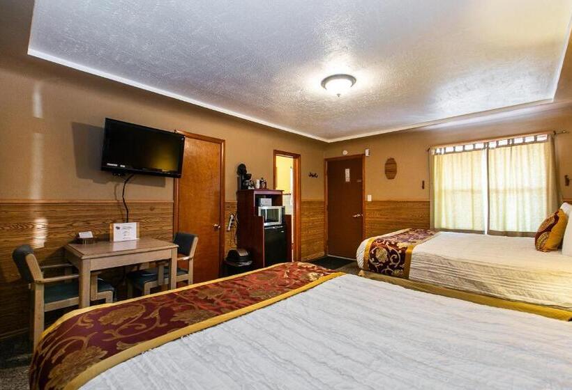 فندق The Wisconsin Wood Inn