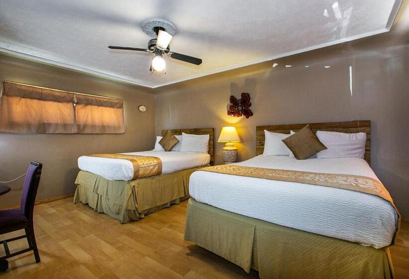 فندق The Wisconsin Wood Inn