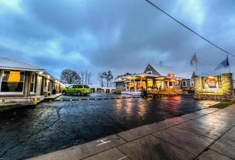 فندق The Wisconsin Wood Inn