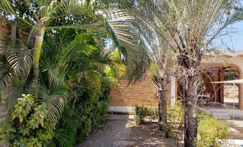 فندق Villas Del Monteón