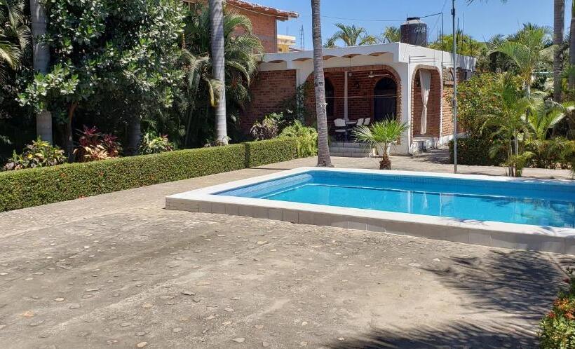 فندق Villas Del Monteón