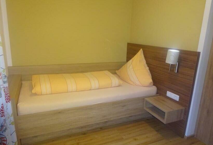 호텔 Zum Alten Wirt