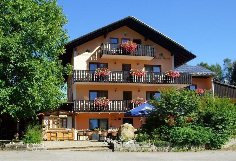 Landhotel Neuhof