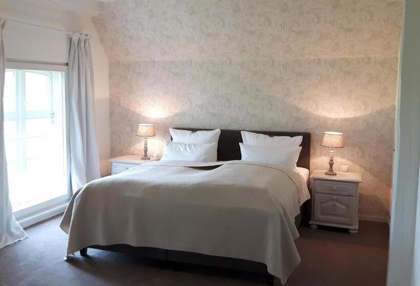 Landsitzhotel Und Seminarium Peterhof