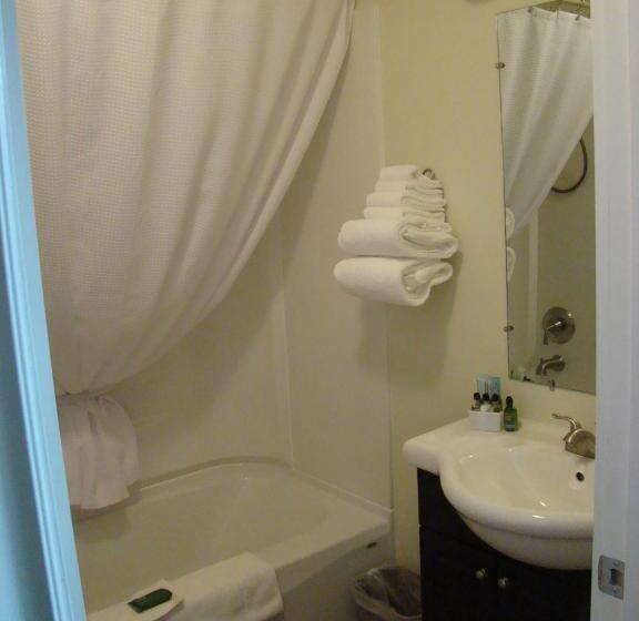 فندق على الطريق Paddock Inn